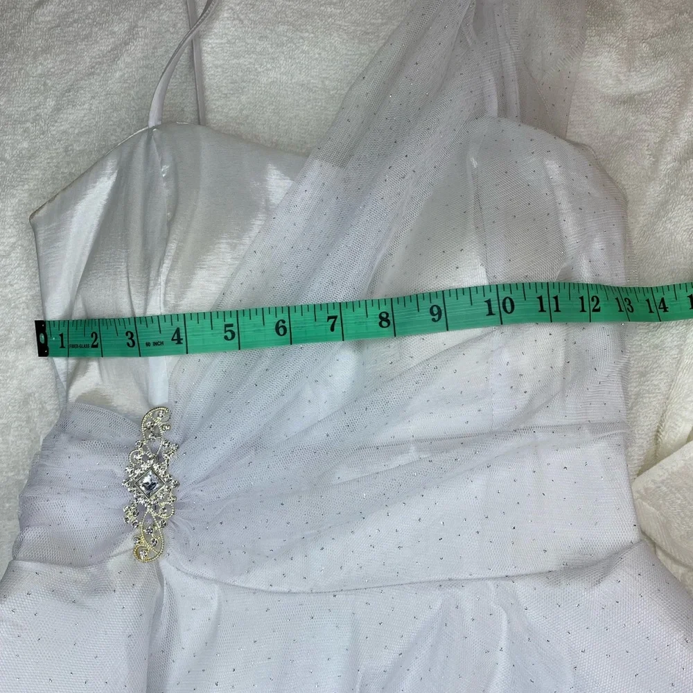 Size medium - Picture 1 of 4
